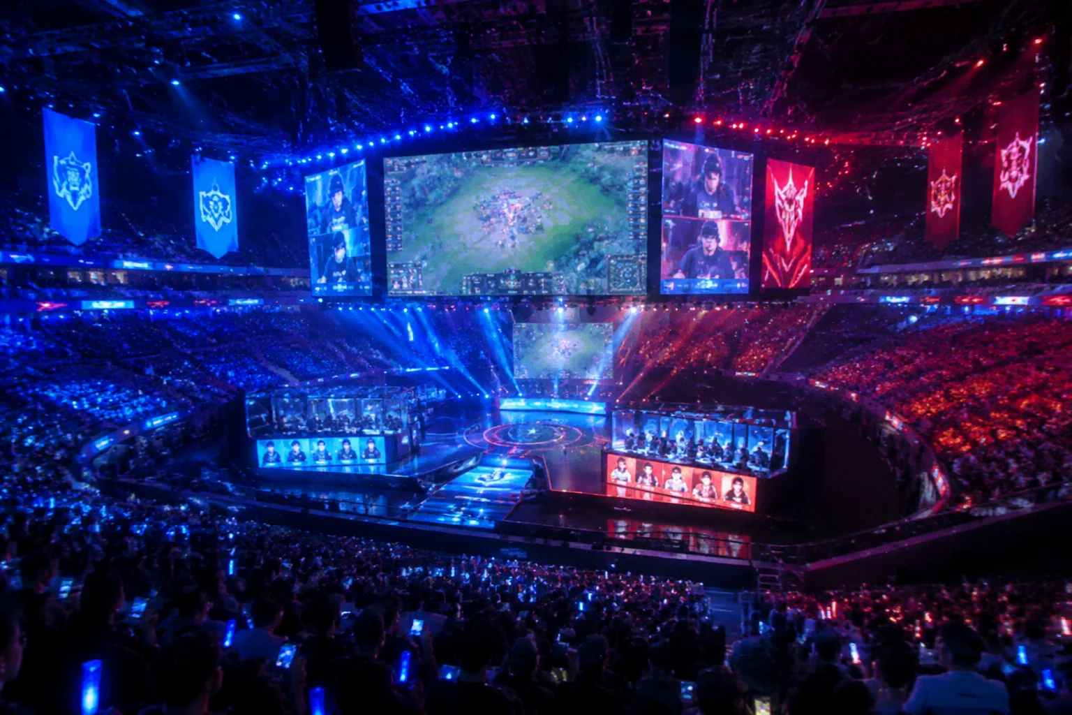 L'Accor Arena Prouve sa Capacité avec les Finales de l'Esports World Cup